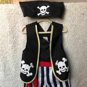 Pirate Costume with skull crossbones bandana🏴‍☠️
